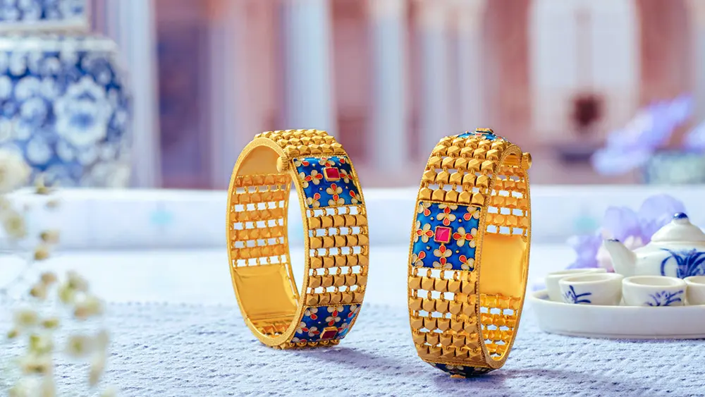 handcrafted gold jewellery